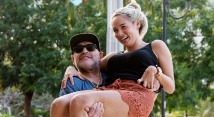 Maradona për ish të dashurën e tij: Dua t’ia pres kokën