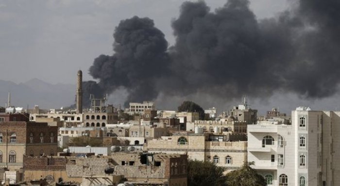 Koalicioni saudit kryen sulme ajrore në kryeqytetin e Jemenit