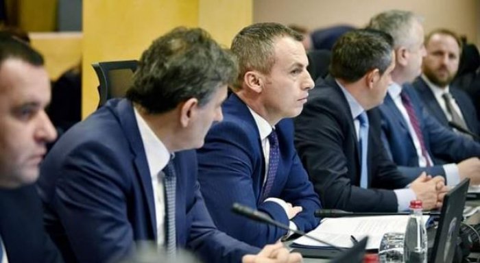 Ministri Reçica i kërkon Qeverisë miratimin e Projektligjit për Lehonat