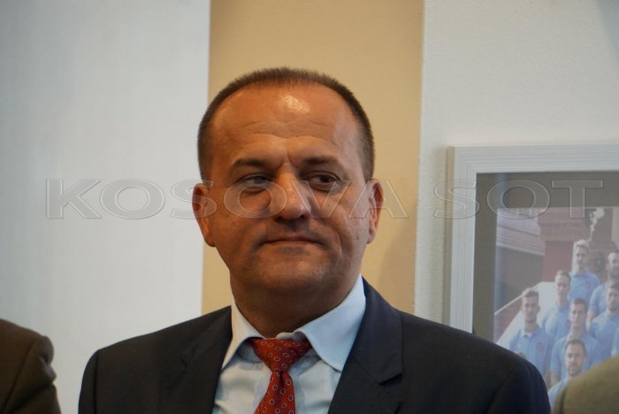 “Skemë kriminale, Shpend Ahmeti e qarosi me 533 mijë euro Blerim Devollin”