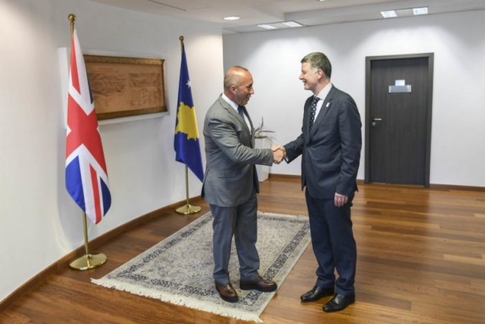 Richad Moore: Kam sjellë një mesazh të veçantë, do t’ia them Haradinajt në takim