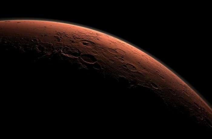A ekzistojnë kushtet për jetë nën sipërfaqen e Marsit?