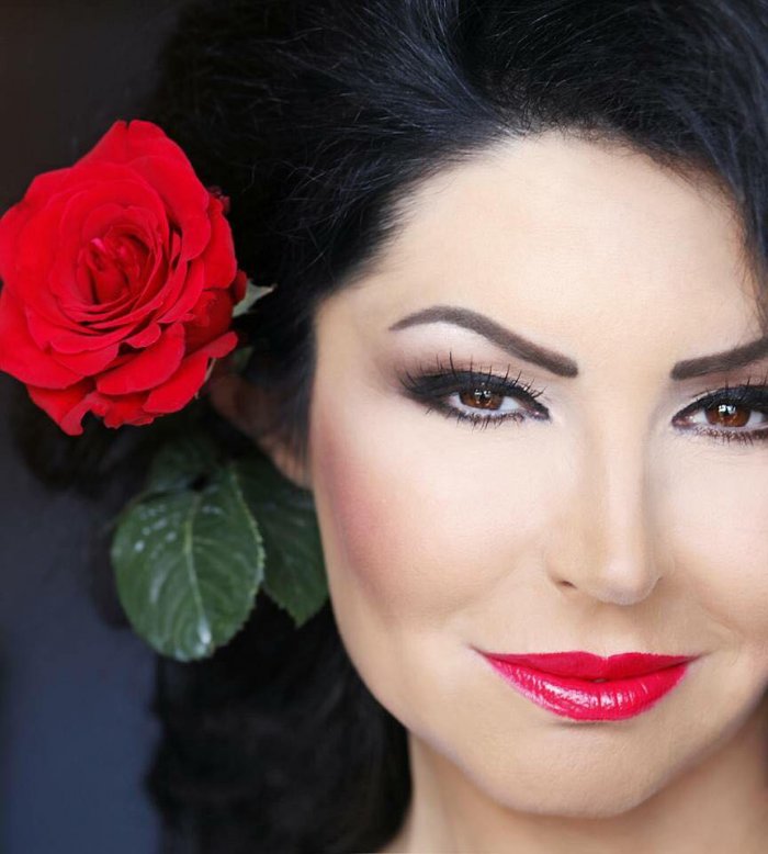 Djali i Mimës, fillon rrugën e këngës (Foto)