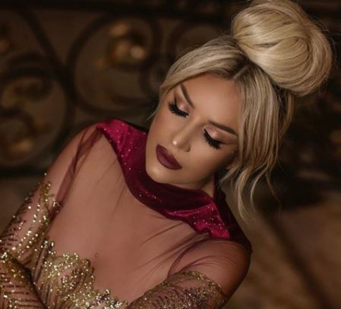 Albulena Ukaj, mbulohet nga dhuratat (Foto)