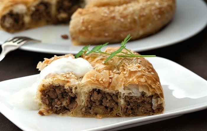 Receta e Cekës: Byrek me katmer