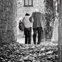 Leksion dashurie në moshën 80-vjeçare