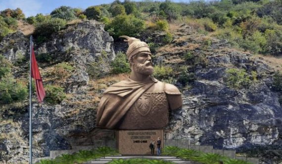 Shoqata që e ndërtoi Skënderbeun në Prizren, paralajmëron një tjetër shtatore buzë kalasë së Prizrenit