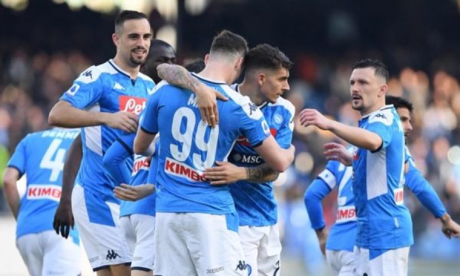 Interi i gatshëm ta japë një mesfushor për sulmuesin e padëshiruar në Napolin