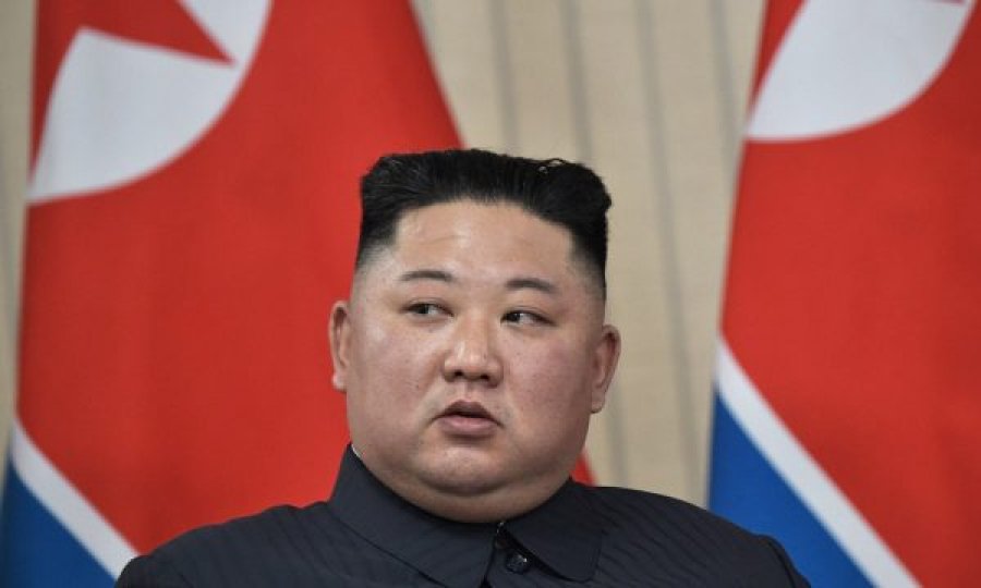 Kim Jong-u do ta rrisë arsenalin bërthamor