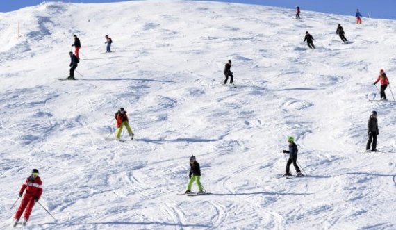 Franca do të kryejë kontrolle kufitare për të ndalur skijimin jashtë shtetit