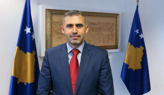 Avokati Berisha: Vota e Arifit për votimin e Qeverisë Hoti s’ishte vota e parë e tij