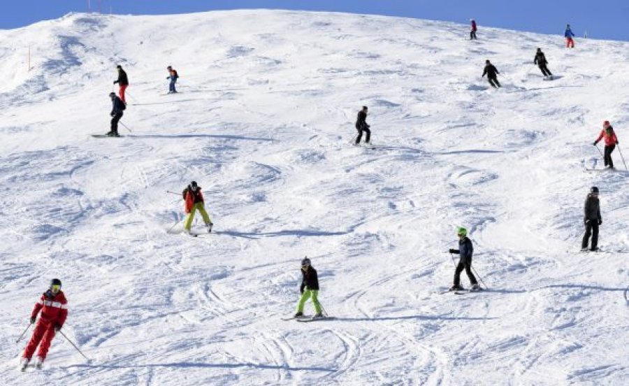 Franca do të kryejë kontrolle kufitare për të ndalur skijimin jashtë shtetit