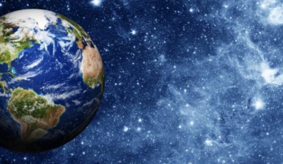NASA e befasuar: Objekti misterioz orbiton tokën