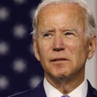 Biden: Vaksina kundër COVID-19 nuk do të jetë e detyrueshme