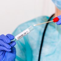 Afër 7 mijë raste të reja e 57 vdekje nga koronavirusi në Serbi