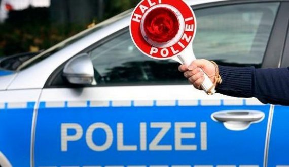 Policia gjermane ndalon autobusin nga Kosova, gjen 10 persona pa leje qëndrimi