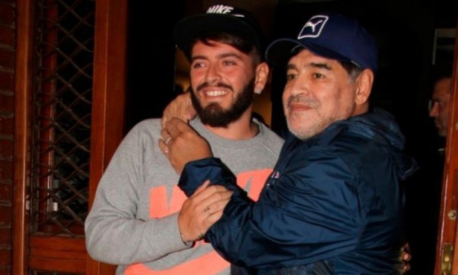 Flet djali i Maradonës: “Nuk më bën fare për trashëgiminë e babait”