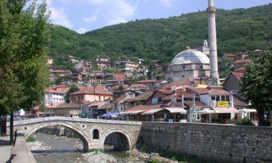 Vdes nga koronavirusi zyrtari i Komunës së Prizrenit