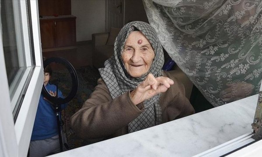 Rast i rrallë ndodhë në Turqi: 105-vjeçarja mposht COVID-19 për 5 ditë