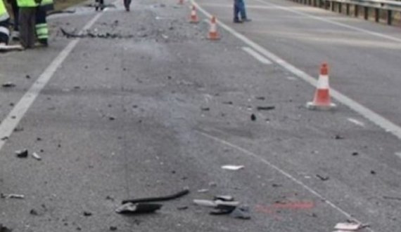 Vdes një person në aksident trafiku në Komoran