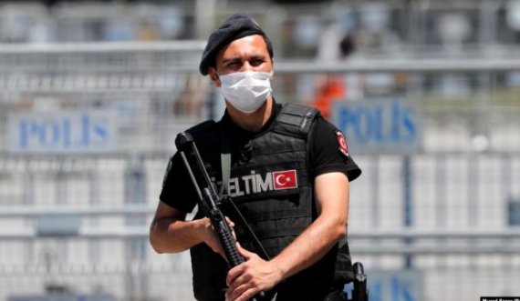 Arrestohen rreth 200 persona në Turqi, akuzohen për lidhje me Gulenin
