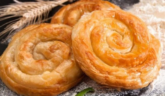 Receta e Cekës: Pite me djathë