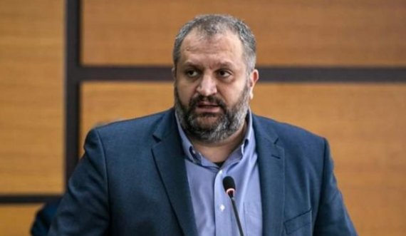 Turpin e dështimit për dy mandate të Qeverisjes, Shpend Ahmeti provon ta mbulon duke blerë heshtjen e  mediave me fondin prej 100 mijë euro