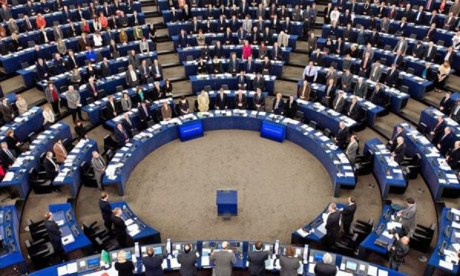 Parlamenti Evropian do të kërkojë sërish nga pesë vendet e BE-së që ta njohin Kosovën