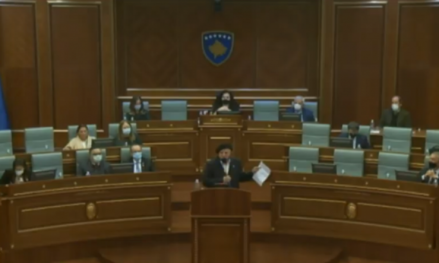 Bajram Çerkini u tregon deputetëve se çfarë i kishte premtuar Rugova në një takim pas luftës