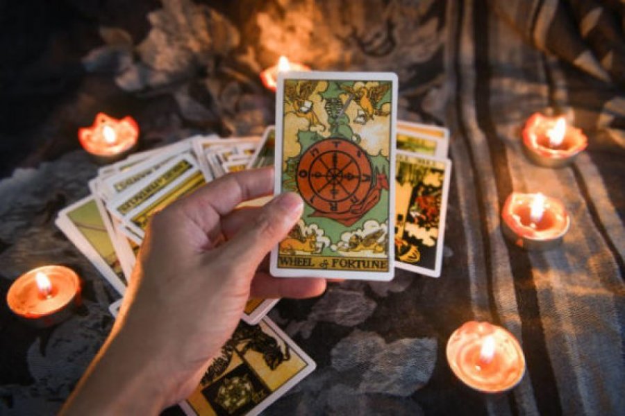 Çfarë do t’ju ndodhë këtë javë sipas letrave Tarot!