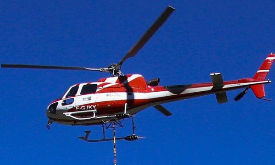 Pesë të vdekur nga rrëzimi i një helikopteri në Alpet e Francës