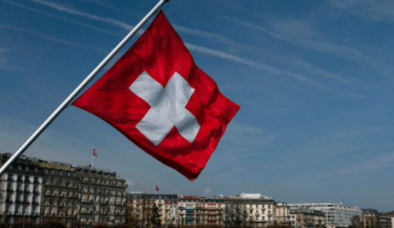 Zvicra vendos izolim të ri për ta luftuar përhapjen e pandemisë