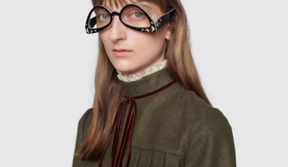 Gucci zbulon trendin e ri dhe të çuditshëm të syzeve, ‘kokëposhtë’