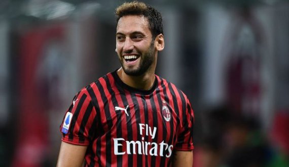 Milan – Calhanoglu, nesër mund të vendoset gjithçka