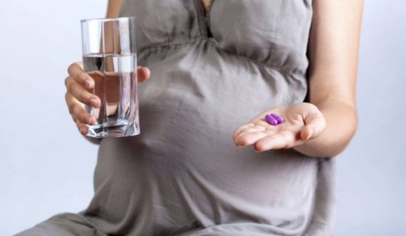 Marrja e antidepresivëve në shtatzëni shton rrezikun për autizëm te foshnja