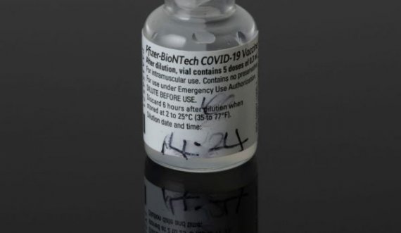 Shishja e parë e vaksinës anti-Covid do të vendoset në muze