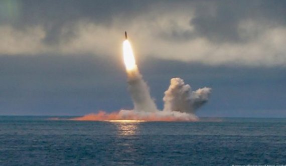 Rusia teston raketa balistike, aktivizohet alarmi në bazën amerikane në Gjermani