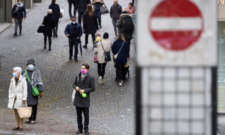 Mbi 4 mijë raste të reja me COVID-19 në Zvicër