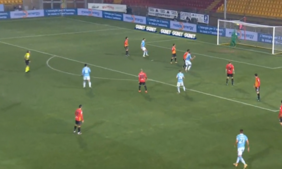 Kemi një gol të bukur në ndeshjen Benevento-Lazio