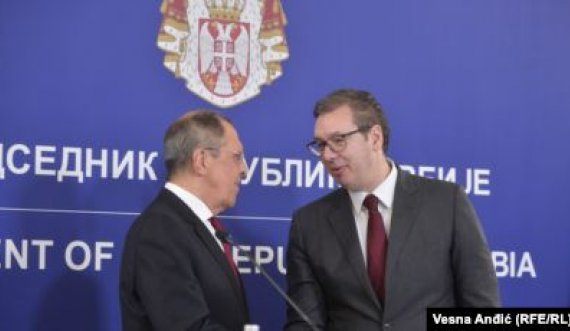 Lavrov pas takimit me Vuçiqin në Serbi: BE të jetë e paanshme në dialog