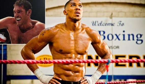 Tyson Fury zbulon se si i kishte shpëtuar nokautit të Anthony Joshuas në fillimet e karrierës