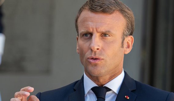 Emmanuel Macron infektohet me COVID-19 