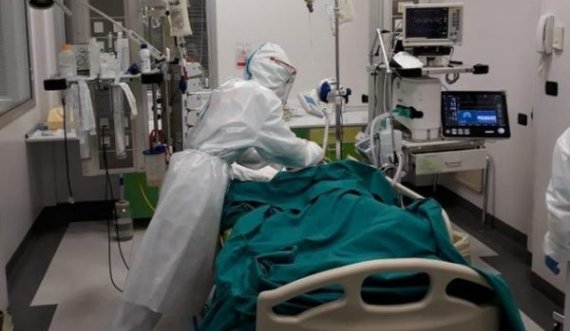 Infermieri 37-vjeçar që punonte me pacientët e infektuar me COVID e vret veten në tualetin e repartit