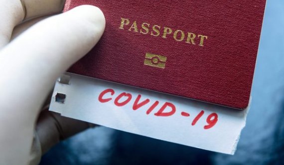 Corona-pasaporta: Të udhëtosh vetëm me identitet dixhital?