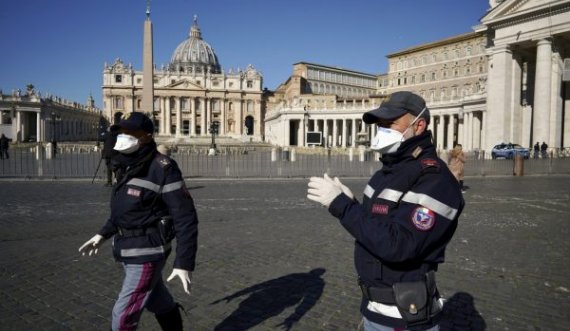 Italia vendos që të izolohet gjatë festave të fundvitit