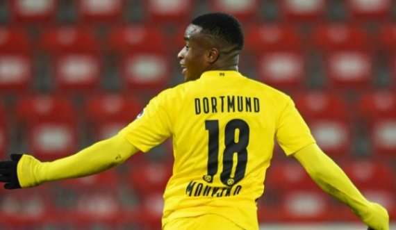 Moukoko vazhdon të shkruajë historinë në Bundesliga
