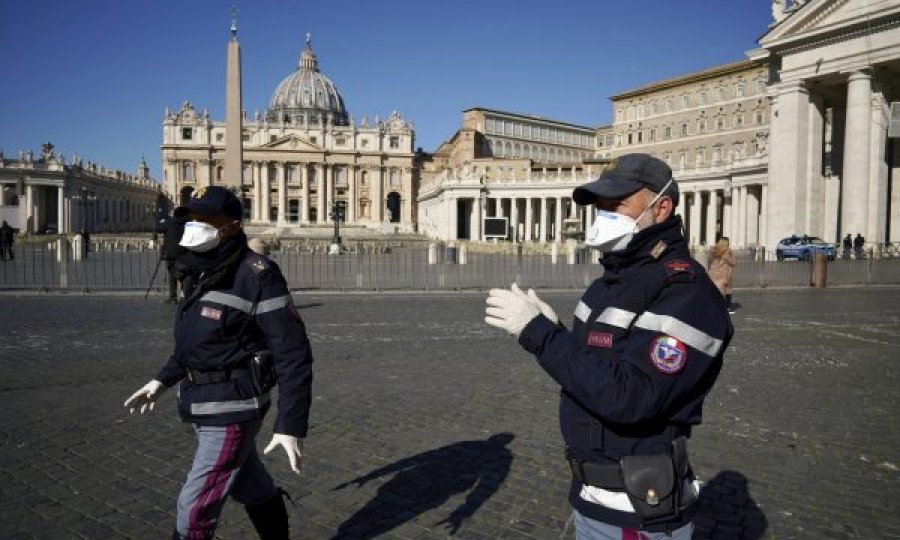 Italia vendos që të izolohet gjatë festave të fundvitit