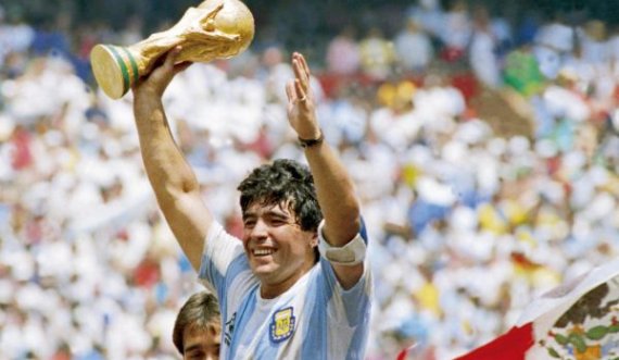  Maradona kërkoi që trupi i tij të balsamohej dhe të ekspozohej në muze 