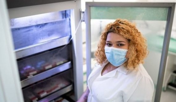  Prishet frigoriferi, shkatërrohen qindra doza të vaksinës anti-Covid 