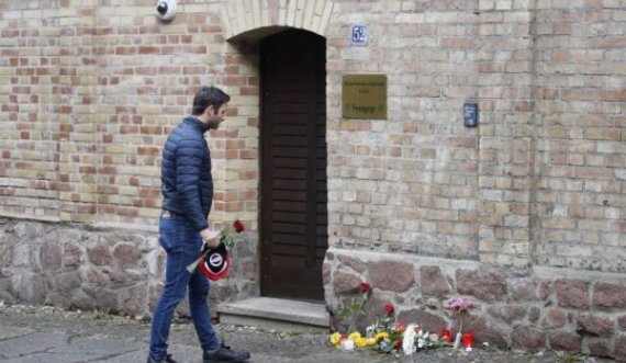 Burgim i përjetshëm për sulmuesin e sinagogës në Gjermani